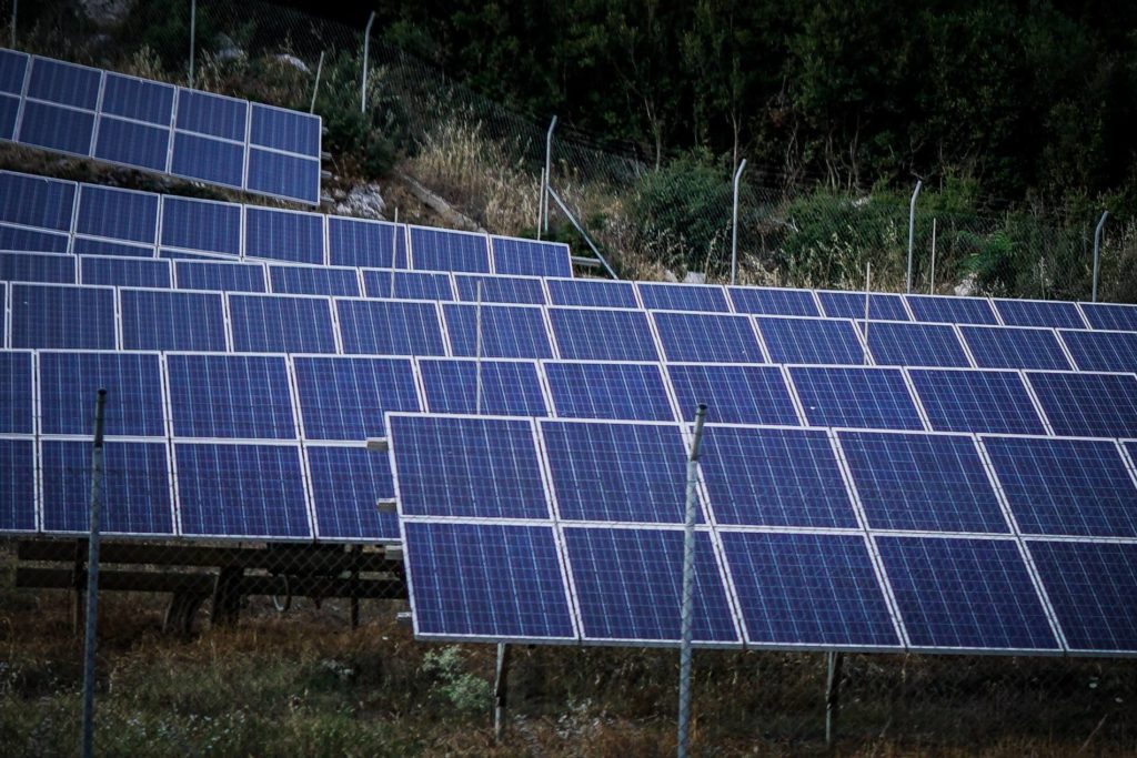 Είναι η λύση για τους παραγωγούς τα αγροφωτοβολταϊκά;
