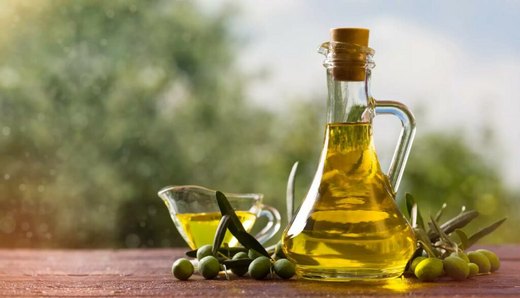 Πόσο ελαιόλαδο καταναλώνει μια ελληνική οικογένεια και πόσο πληρώνει;