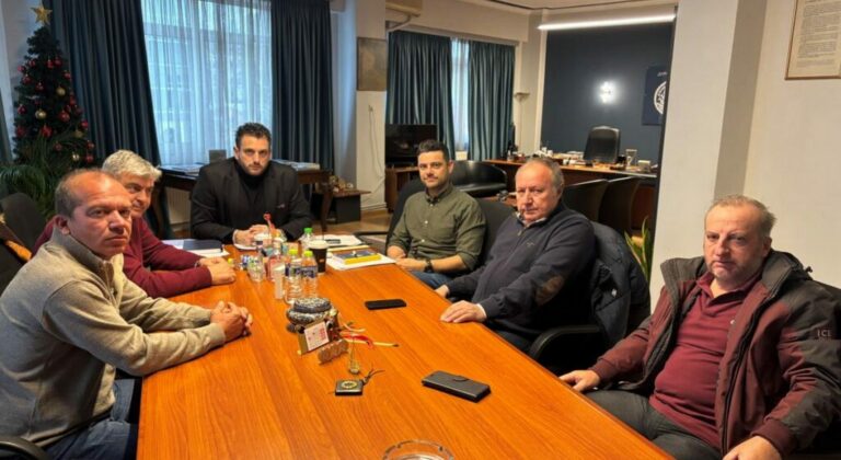 Τύρναβος: Στο ΥΠΑΑΤ οι συνεταιρισμοί για την ακαρπία των αμπελώνων