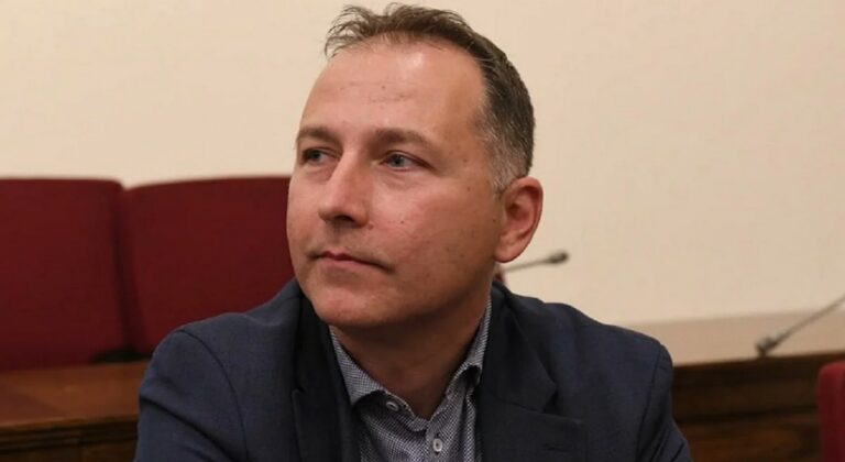 ΝΔ και Πλεύση Ελευθερίας ζητούν άρση ασυλίας του Β. Μεταξά επειδή στήριζε τα αγροτικά μπλόκα (Βίντεο)