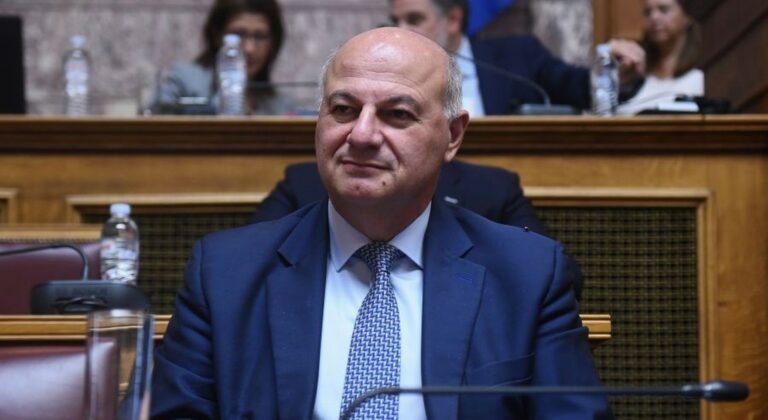 Μπαράζ τροπολογιών από όλες τις πτέρυγες της Βουλής στο νομοσχέδιο για τα αγροτικά «κόκκινα» δάνεια