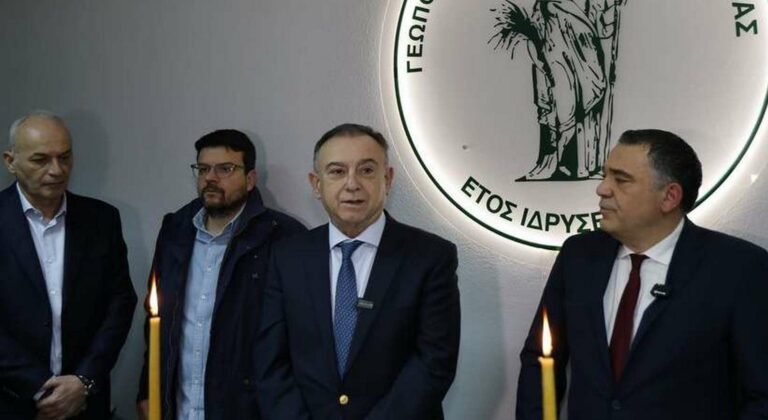 Κέλλας: Ενίσχυση έως 2.000€ σε κτηνιάτρους και νέες προσλήψεις γεωπόνων στο ΥΠΑΑΤ
