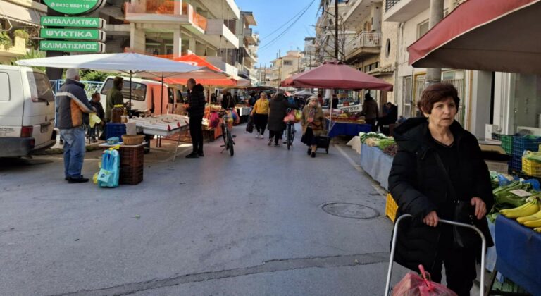 Μαραζώνουν οι λαϊκές αγορές της Λάρισας
