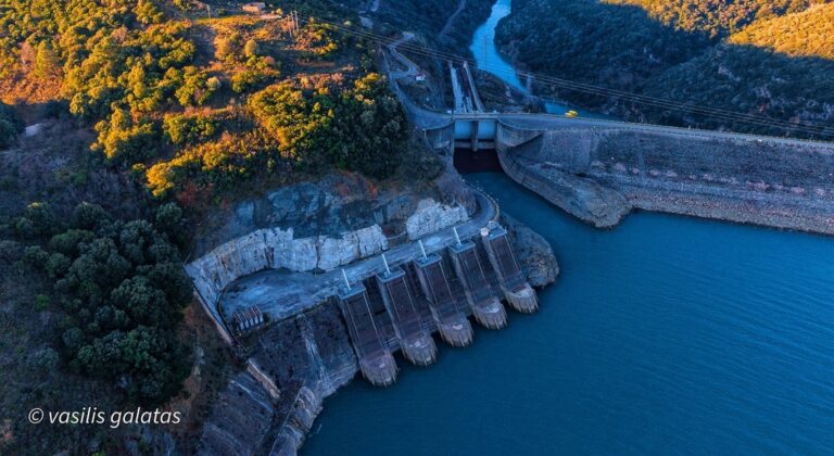 Έντονη δυσαρέσκεια για τη ΔΕΗ στην Αιτωλοακαρνανία - Μοιράζει άναρχα το νερό και εμποδίζει τη σωστή άρδευση