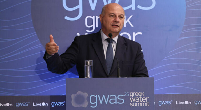 Στον... «μύλο Τσιάρα» η κυβέρνηση - «Δε λιγοψύχησα ποτέ» το μήνυμα του ΥΠΑΑΤ
