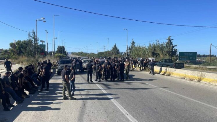 Απομακρύνονται προσωρινά τα μπλόκα από τον ΒΟΑΚ- Συναντώνται με Κ. Χατζηδάκη οι αγροτοκτηνοτρόφοι της Κρήτης