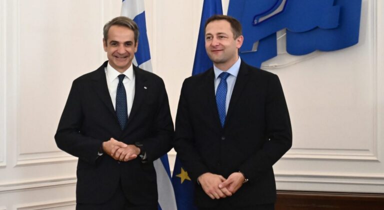 Μητσοτάκης: «Η μετάβαση του ΟΠΕΚΕΠΕ στην ΑΑΔΕ είναι δύσκολη» - Χάνσεν: «Έχετε Μαραθώνιο μπροστά σας...» (Βίντεο)