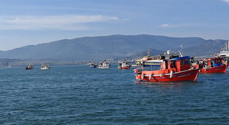ΑΑΔΕ: Πλήρης ψηφιοποίηση της έγκρισης του δικαιώματος δασμοφορολογικής ατέλειας για 12.000 επαγγελματίες αλιείς