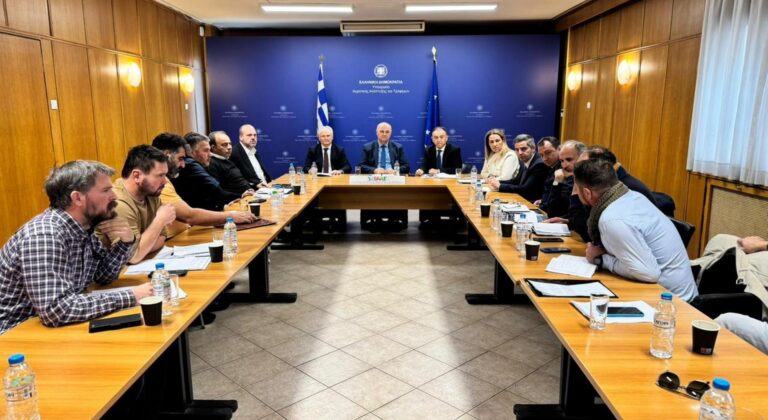 Τσιάρας προς αγρότες των μπλόκων: «Είναι για όλους ώρα ευθύνης»