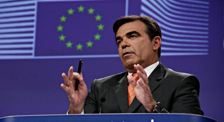 Νέες διαβεβαιώσεις Σχοινά για τη de minimis στο τριφύλλι