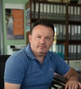 ΑΓΡΟΕΦΟΔΙΑ ΣΤΟ ΚΑΠΑΡΕΛΛΙ ΘΗΒΑΣ- Βασίλης Κατσάρας: 20 χρόνια συνοδοιπόρος των αγροτών