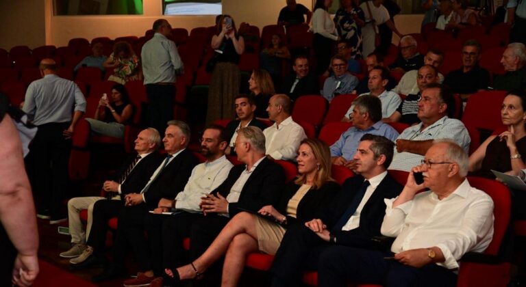 Νέα ΚΑΠ 2028-2034: Την ισορροπία ανάμεσα σε συνδεδεμένες και επενδύσεις ψάχνει η Ελλάδα